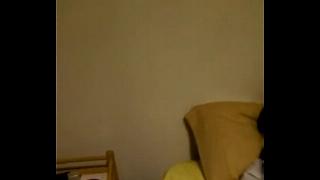 Порно видео лесбиянки под столом