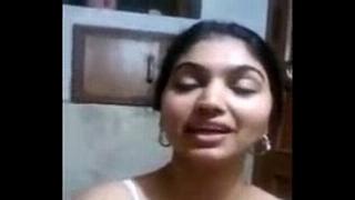 Жена сосет маленький член мужа